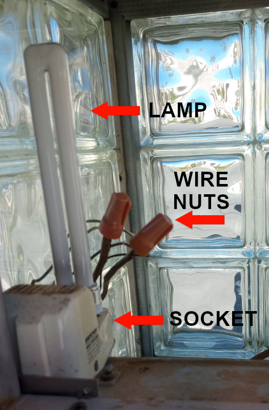  Lamp socket, lamp and wire nuts 